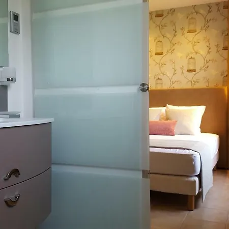 Le 16, Vos D'hotes Avec Terrasses Privees