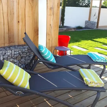 Le 16, Vos D'hotes Avec Terrasses Privees