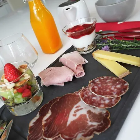 Bed & Breakfast Le 16, Vos D'hotes Avec Terrasses Privees *