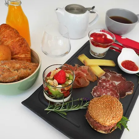 Bed & Breakfast Le 16, Vos D'hotes Avec Terrasses Privees