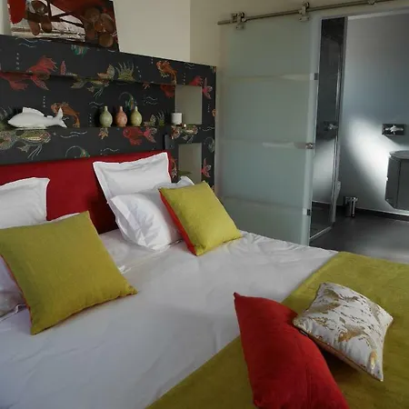 Bed & Breakfast Le 16, Vos D'hotes Avec Terrasses Privees La Pallice
