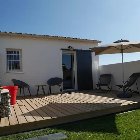 Le 16, Vos D'hotes Avec Terrasses Privees La Pallice